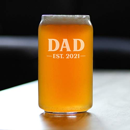Тато Est 2021 - Нов Татко Пиво Може да Пивце Стакло Подарок за Прв Пат Родители - Храбар 16 Оз Очила
