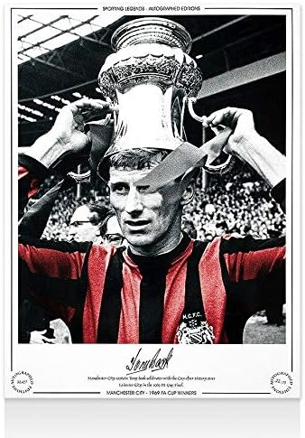 Тони Книга Потпишан од Манчестер Сити Фото - 1969 ФА Купот на Победниците на Autograph - Autographed Фудбал Списанија